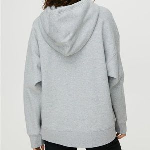 Aritzia TNA Boyfriend Hoodie Grey Size 3 like new